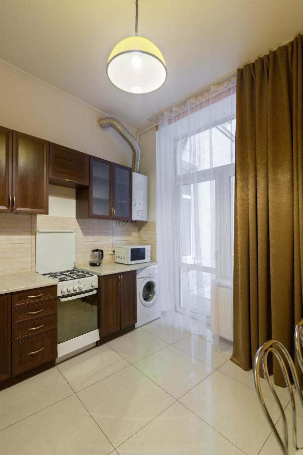 Leogrand Apartments On Ogienka 16 Lviv Exterior photo